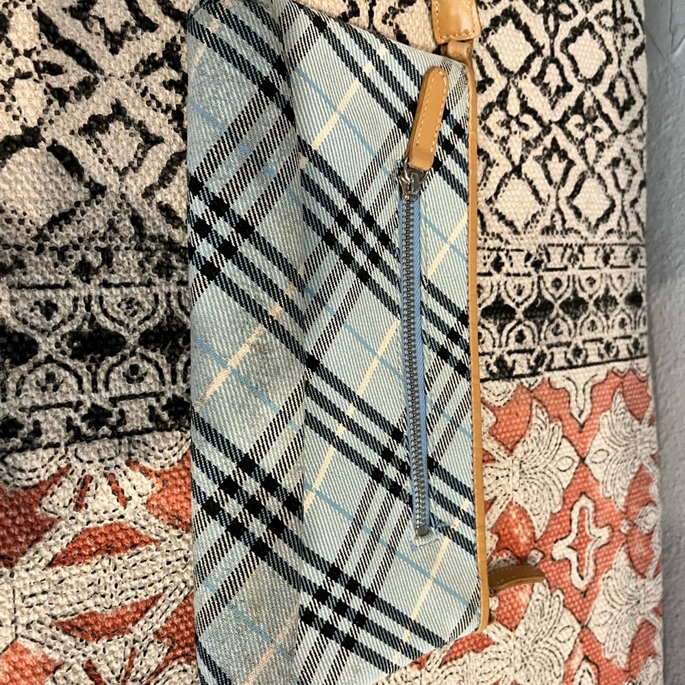 Burberry Pouch - image 3